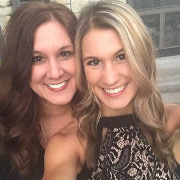 Meet your Posher, Julia - Picture 1 of 1